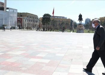 Rritja e rasteve me COVID/ Shqipëria mund të hiqet nga lista e vendeve të sigurta të BE