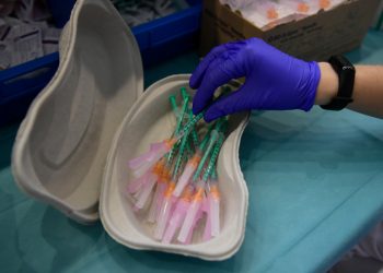 “Shtyni përdorimin e dozës së 3-të”/ Kreu i OBSH sërish thirrje vendeve të pasura: Ndihmoni vendet e varfëra