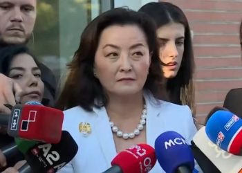 Yuri Kim pas takimit me Bashën, ja mesazhi i rëndësishëm që jep nëpërmjet veshjes