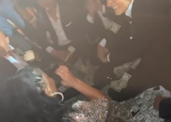 FOTOT/ Shtrohet një “Fushë me dollarë” në dasmën e Mark Frrokut dhe Rudina Dembacaj