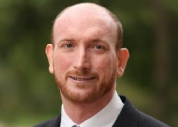 Ambasadori i Britanisë së Madhe, Alastair King-Smith mendon ndërtimin e një burgu në Shqipëri