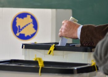 Mbyllen qendrat e votimeve në Kosovë, procesi pa incidente, pjesëmarrja 43%