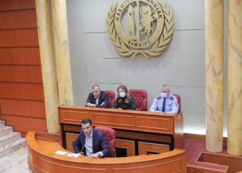 “S’heqim TVSH, bëjmë rimbursim”/ Veliaj takim me përfaqësuesit e transportit publik: 1 mln euro për linjat në buxhetin 2022!