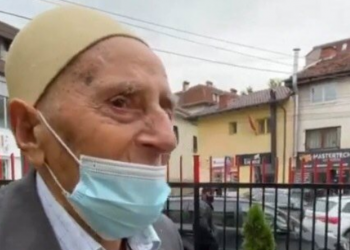 Zgjedhjet në Kosovë/ 88-vjeçari: Kam votuar 3 kandidatë, përfshirë edhe veten!