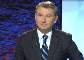 Kadilli: Berisha nuk sjell asgjë të re, por të gjithë të kërkojmë dorëheqjen e Bashës
