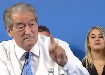 “Foltorja” Elbasan/ Berisha, si Meta: Jemi në kushtet e asgjësimit të pluralizmit. Të ngrihemi t’i rrëzojmë