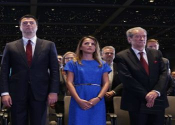 Jo vetëm Bashën/ Rudina Hajdari sulmon dhe Sali Berishën: Reagoi vetëm pasi iu cënua interesi personal. Eshtë garë “muskujsh”