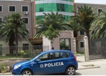 Krimi në familje/ Dhunoi me sende të forta në kokë kunatin, arrestohet 42-vjeçari në Durrës
