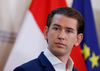Qeveria austriake mund të bjerë, “të gjelbrit” kërkojnë largimin e Kurz, pas hetimit për korrupsion
