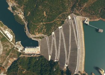 Ish-zv.ministri “thumbon” Berishën: S’duheshin shitur hidrocentralet. Sa energji prodhon Shqipëria e pse po rriten çmimet