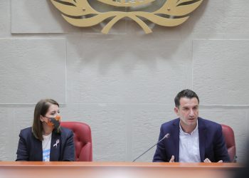 Veliaj dhe Manastirliu nisin aksionin e ndërgjegjësimit për vaksinimin ndaj COVID: Të komunikojmë me çdo qytetar