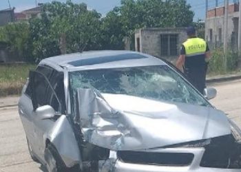 Humb kontrollin e makinës, plagoset shoferja dhe 3 pasagjerët sirianë në aksin rrugor Librazhd-Qafë Thanë