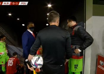 Kronika e minutave e fundit/ Rinis ndeshja Shqipëri-Poloni