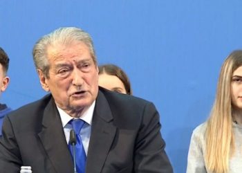 Ftesa e Berishës: Kushdo që krijon fraksione në PD, është i mirëpritur. Quajeni rithemelim