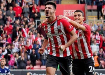Southampton vendos në formacion Brojën: Lojtari kuqezi sërish titullar