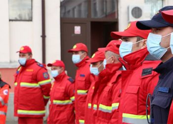 Pandemia/ BE dërgon mjekë për përballimin e rasteve rekord COVID në Rumani