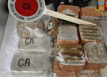 U kap me 19 kg drogë, në pranga 22-vjeçari shqiptar në Itali! Lënda narkotike kapte vlerën e 150 mijë eurove