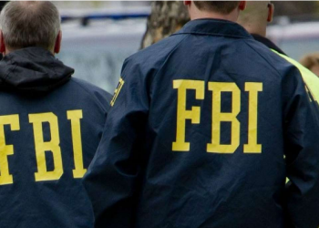 FBI i futi në kurth, pranga çiftit në SHBA/ Do shiste të dhënat sekrete bërthamore