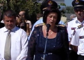 Rrëfimi i trishtë i bashkëshortes së komisarit Gani Malushi: U tradhtua nga kolegët, e futën në kurth