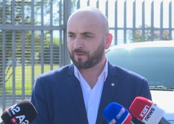 Gledis Nano-policëve: Më keni në krah, por asnjë tolerim ndaj atyre që neglizhojnë detyrën