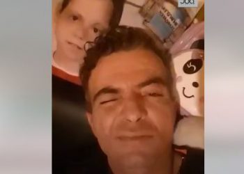 Video e rëndë/ “Ta pres kokën si keç, të q* motrën dap dap”. Burri shqiptar kërcënon ish-gruan: 1+1 bëjnë 2 i vetmi mashkull jam unë për ty (do t’vras malokët)