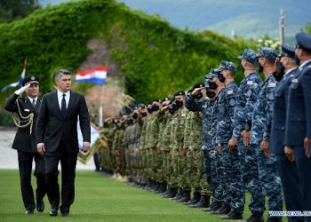 “E kapëm në minutën e fundit”/ Ministrja kroate e Mbrojtjes: Presidenti donte ta dërgonte ushtrinë në Bosnjë