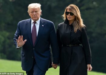 FOTOT/ Nuk dilte pothuajse kurrë nga Shtëpia e Bardhë dhe bënte foto, si e quante shërbimi sekret Melania Trump?