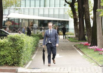 “Dukeni si mbeturinë e Partisë së Punës”/ Alizoti replikon me Kryeministrin: Foli për veten e tij, PPSH është Kristaq Rama