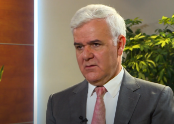 Xhafaj: S’jam i vendosur për zgjatjen e afateve të vetingut. Nuk e firmosa amendamentin në grupin socialist