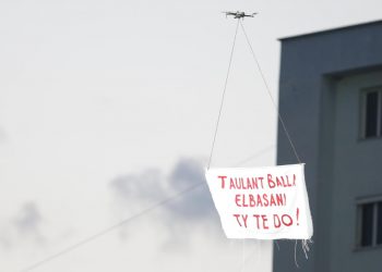 Droni për Taulant Ballën ndëshkon Shqipërinë, FIFA na gjobit me 37,500 franga