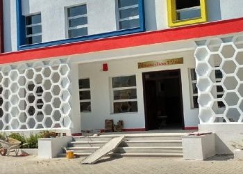 Mbyllet një klasë në gjimnazin e Këlcyrës, 20 nxënës infektohen me COVID