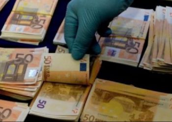Para false në Tiranë? Tregtia e makinave të përdorura, mënyra më e mirë për të futur kartëmonedhat e pista