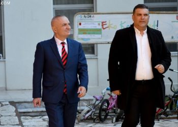 Pse Ilir Meta shpalli vdekjen e LSI-së dhe çfarë e bashkon ‘popullin e 2 Marsit’ me Foltoren?