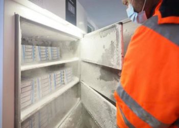 Mbërrijnë 74.880 doza të Pfizer/ Manastirliu: Të përfundojmë planin kombëtar të vaksinimit!