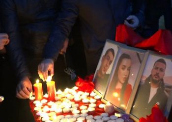 Vrasja e trefishtë në Deçan/ Policia ofron 20 mijë euro shpërblim për personin që jep informacione për autorin
