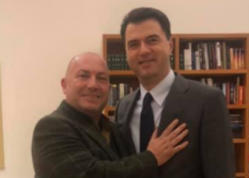 Mato Gruda apo Pluti i Aristofanit!