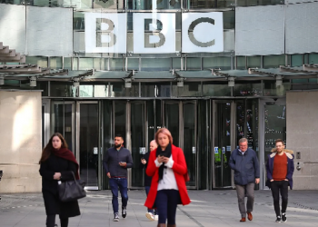 FOTO/ Gjendet e vdekur në rrethana misterioze punonjësja e BBC në hotelin në Kenia, detajet e ngjarjes. Burri u hodh nga…!