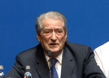 Plasin akuzat, s’ka më paqe në PD/ Berisha: Nxirrni tabulatet, Basha më lutej aman mos përmend Suel Çelën