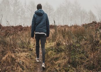 Habit studimi i ri: Meshkujt që bëjnë hapa të vegjël mund të vuajnë nga impotenca