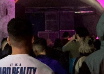 VIDEO/ S*ks, drogë dhe alkol! Harbohen të huajt, dalin pamjet nga festa e shthurur në një tunel në Tiranë