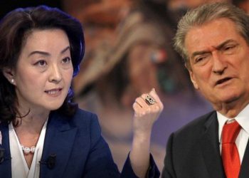 Berisha deliron dhe i përgjigjet ambasadores Kim: Po nuk kërkove falje, mos më hajde në derë!