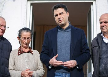 ‘Familja është braktisur’/ Bashkia Durrës nxjerr blof Bashën: PD gjeti një familje që s’ka aplikuar në programet e rindërtimit dhe as për bonus