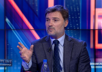 Basha po thërret delegatët në zyrë për të firmosur për 18 dhjetorin?/ Alibeaj: Në PD hyjnë e dalin demokratë. Nuk ka dilema…!