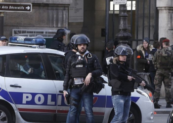 Thërriste “Allahu Akbar”, personeli i sigurisë në Francë plagos rëndë një person