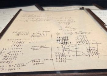 Përllogaritjet e gjeniut, shënimet e Albert Einstein për teorinë e relativitetit shiten për çmimin rekord