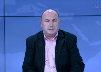 “Po e përdor PD si bunker”/ Azgan Haklaj: Berisha është rrezik kombëtar, do zbarkojnë amerikanët