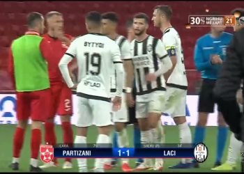 VIDEO/ Luftë për 1 pikë mes Partizanit dhe Laçit (1-1) në “Air Albania”, Cara shpëton të kuqtë