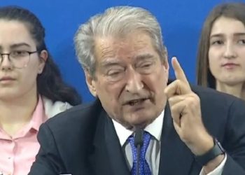 Habit Berisha: Unë dhe fëmijët e mi s’kemi pasur kurrë një dosje në gjykatë, Rama prej tre vitesh dërgon vendimet e mija në SPAK