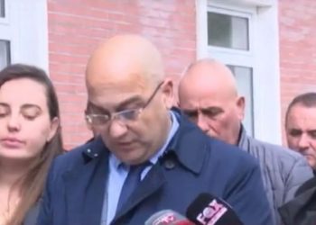 Dega e PD në Elbasan pro Berishë: Ne kemi 272 emra pro “Foltores”!
