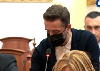 Braçe zbulon se ka qenë në zyrën e Berishës kur ai ishte kryeministër: Po habi e madhe… ja për çfarë i jam lutur